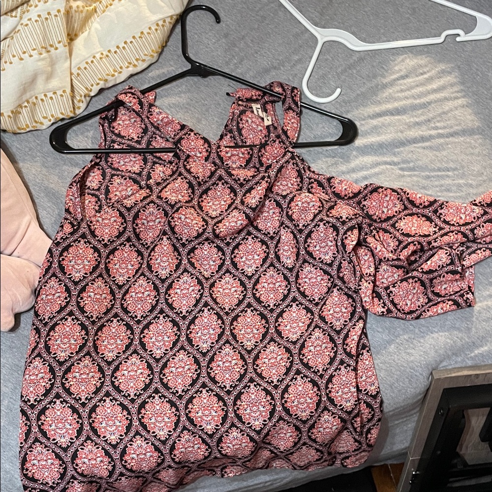 Chic Black and Pink Women's Blouse